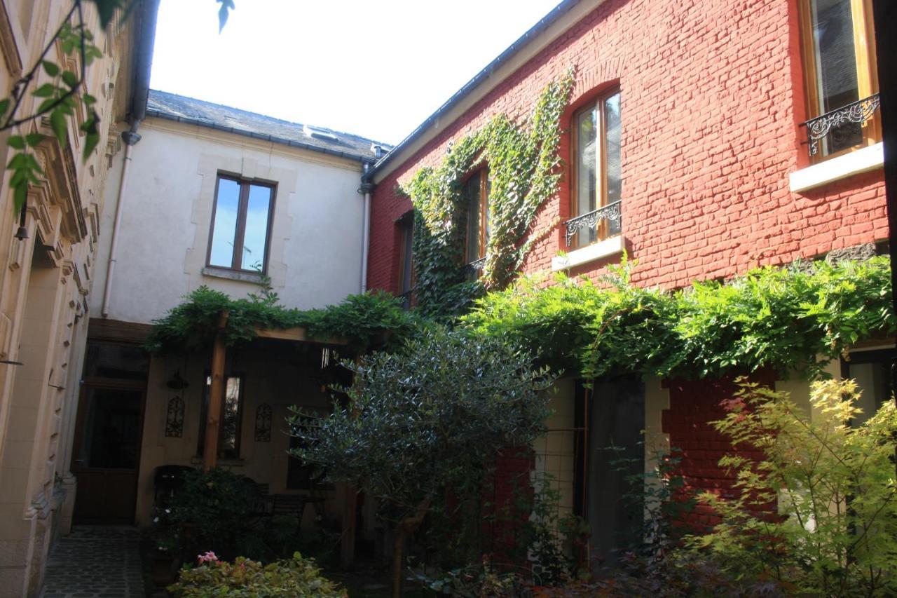 Le Refuge Des Cordeliers Apartamento Laon Exterior foto