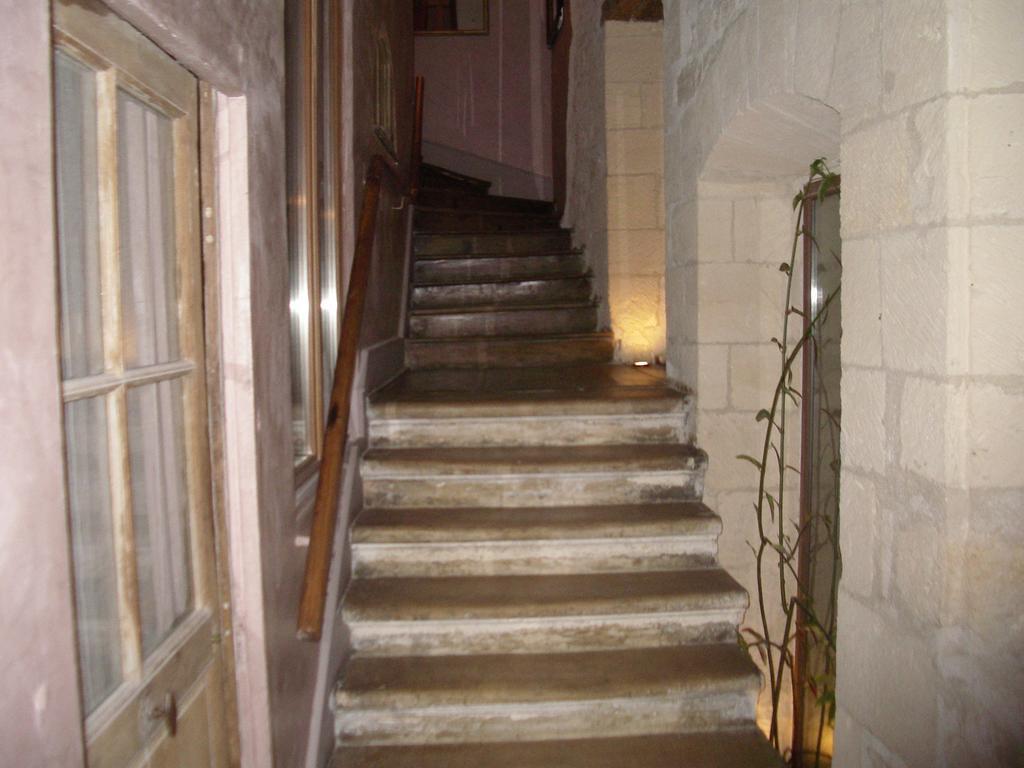 Le Refuge Des Cordeliers Apartamento Laon Exterior foto